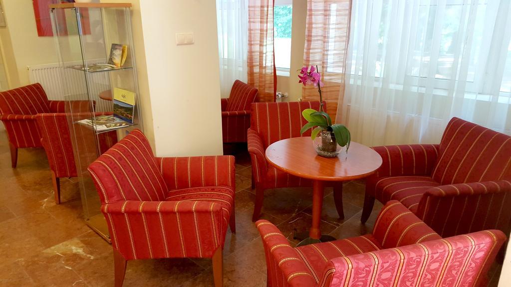 Salgo Hotel Salgótarján Dış mekan fotoğraf